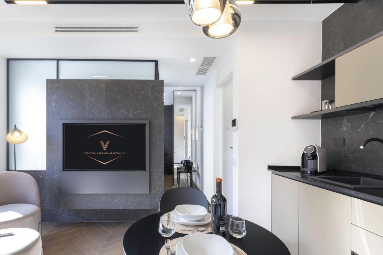 Vittoria'S Luxury Apartment Cagliari Exterior photo